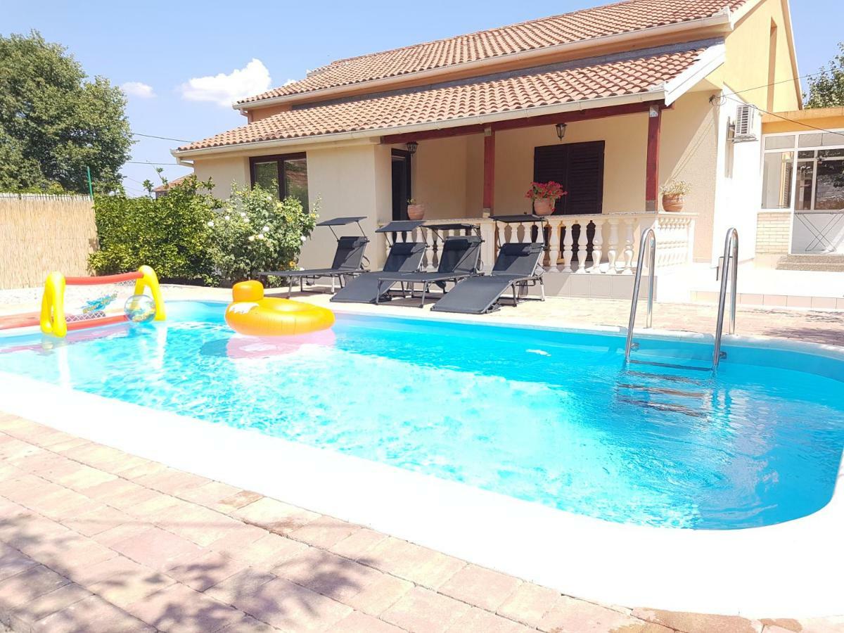 Vacation Home Duilo Donji Zemunik Dış mekan fotoğraf