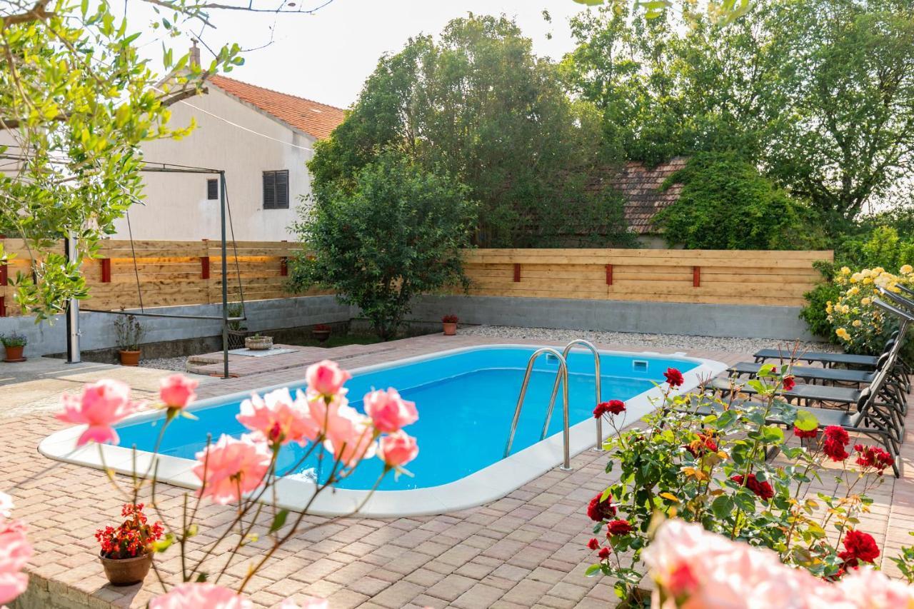 Vacation Home Duilo Donji Zemunik Dış mekan fotoğraf